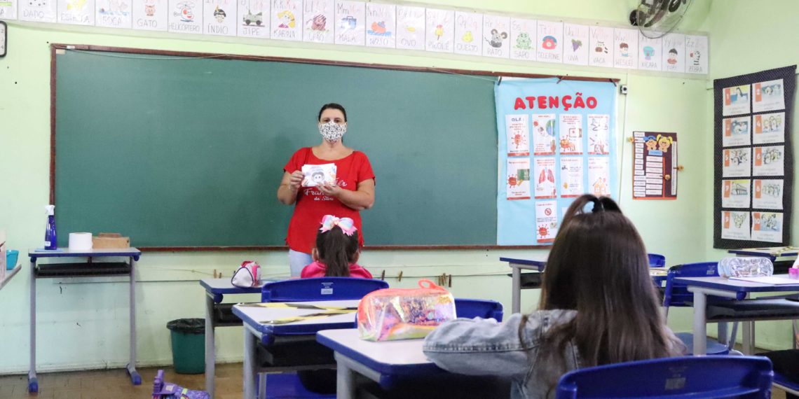 Recurso contra decisão que suspendeu aulas presenciais será apreciado nesta segunda-feira