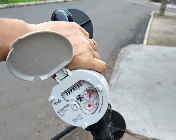 Coluna de política: Araricá ensina como não instalar hidrômetros