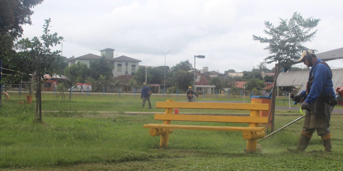 Intensificados os serviços de roçada e pintura em Sapiranga