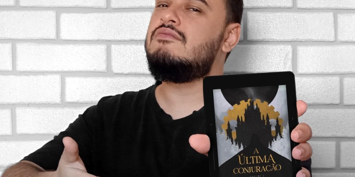 Livro “A Última Conjuração”, de fantasia científica, é lançado por jovem autor de Sapiranga