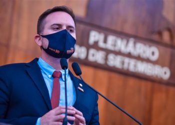 Deputado lança Observatório para monitorar volta às aulas nos municípios gaúchos