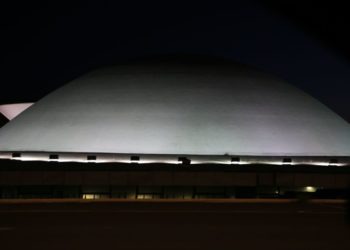 Senado aumenta prazo para pagamento de auxílio a artistas