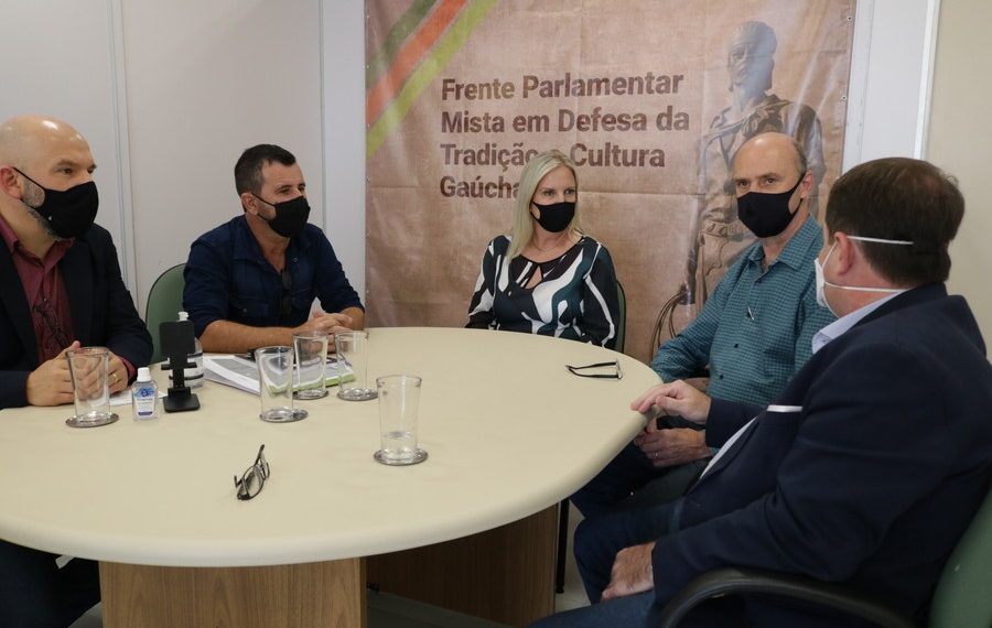 Prefeita de Sapiranga busca auxílio para educação, segurança e turismo