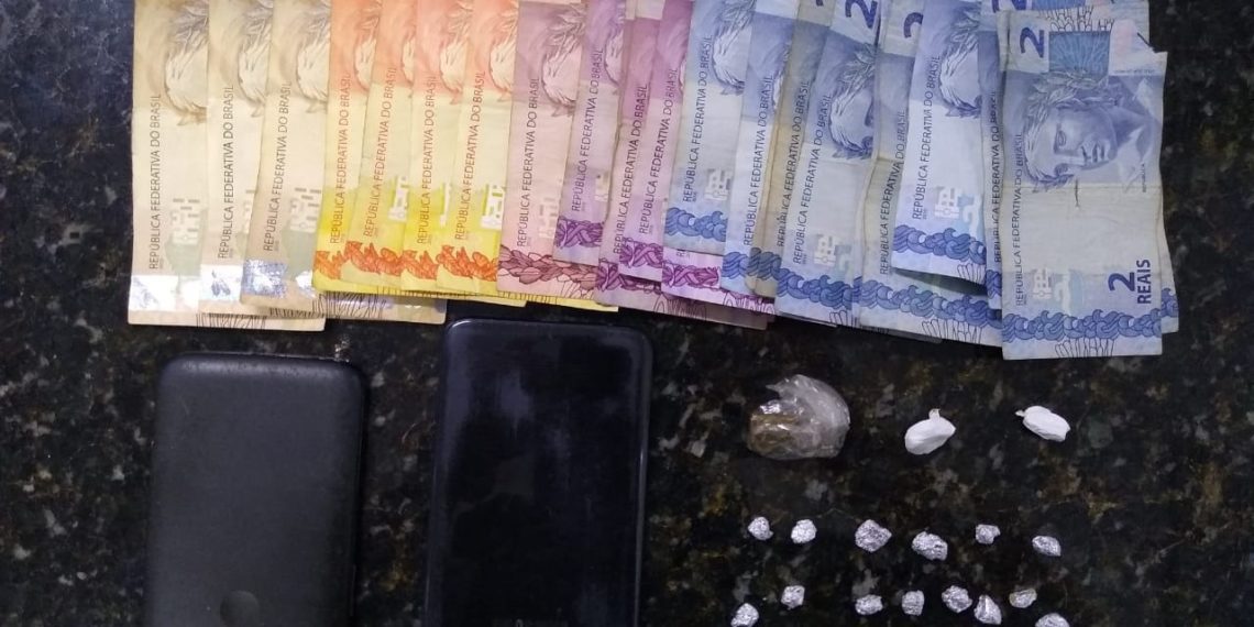 Acusado de tráfico de drogas e procurado da justiça são presos em Sapiranga