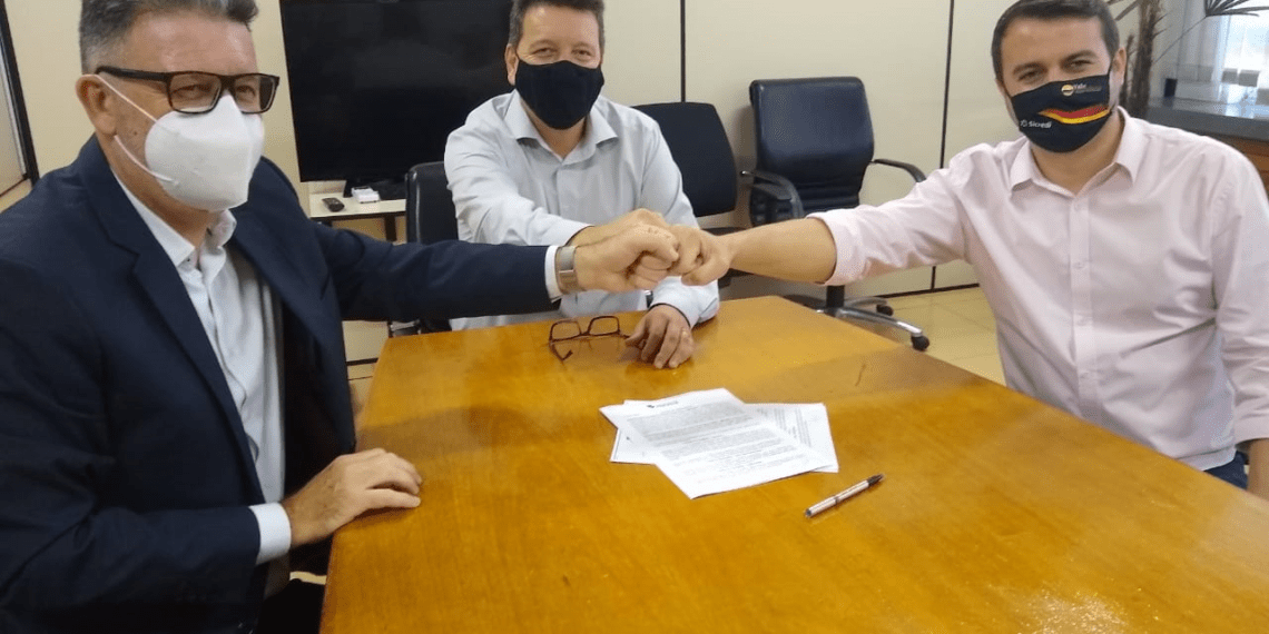 AMVARS e Feevale fecham parceria para potencializar o Vale Germânico