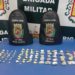 Rapaz é preso acusado de vender drogas em praça de Araricá
