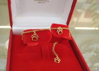 Na Joalheria e Óptica Topaze, as opções de presentes para as mães são variadas