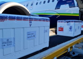 Coronavac para zerar segundas doses em atraso será distribuída nesta quarta, dia 19