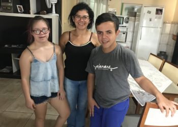 Mãe que é exemplo de dedicação e persistência