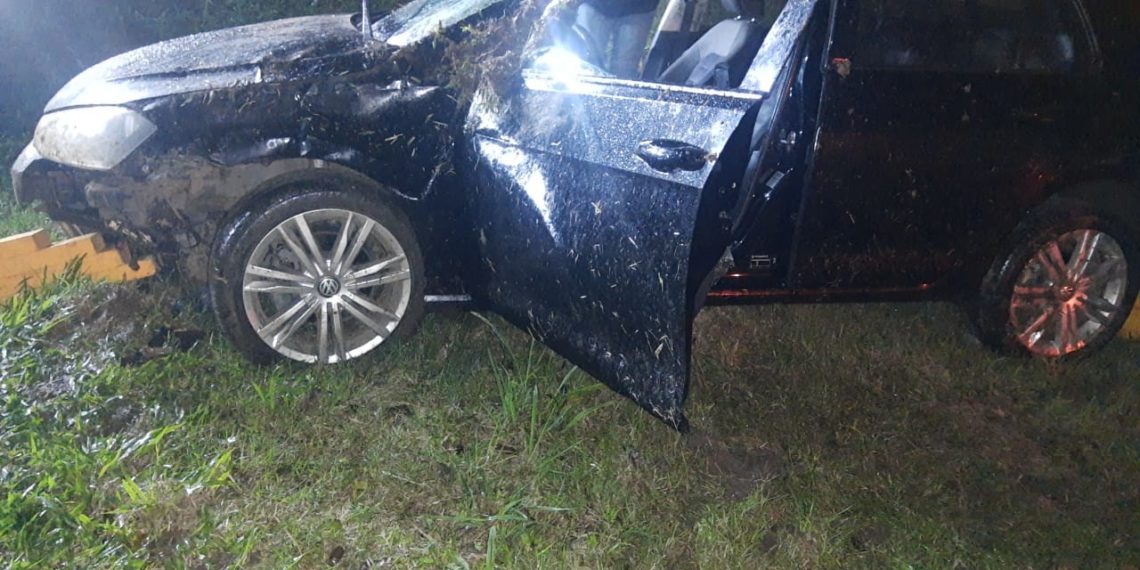 Motorista perde controle da direção e atinge árvore em Nova Hartz