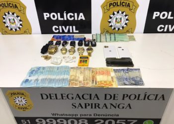 DP de Sapiranga prende membros de facção em apartamento de alto padrão com cocaína, dinheiro e veículos de luxo