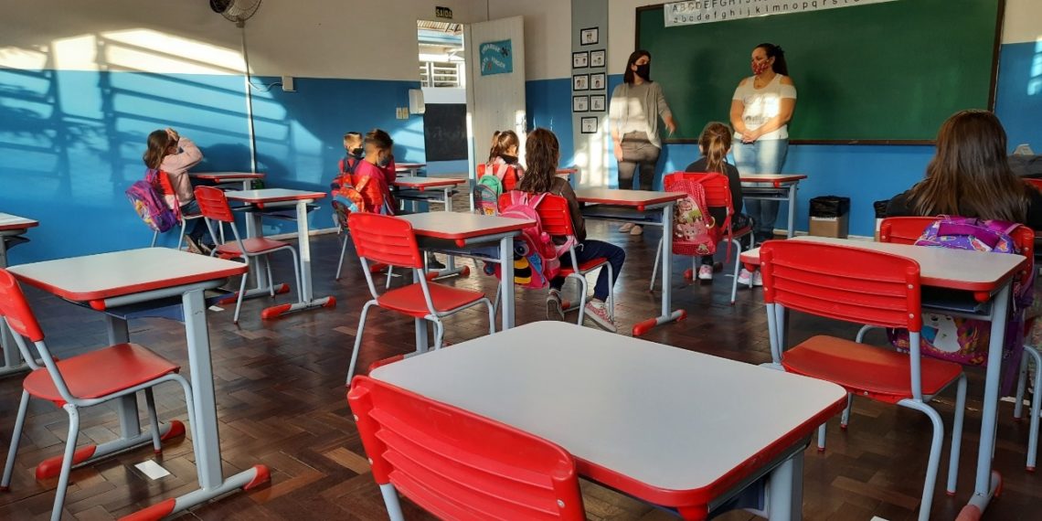Nova Hartz vai investir R$ 300 mil na compra de 110 laptops para as escolas