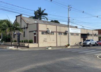 Coluna de Política: Araricá = 17 secretarias