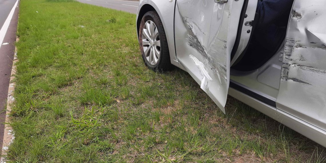 Polícia Rodoviária registra acidente entre carreta e automóvel no trecho de Sapiranga da RS-239