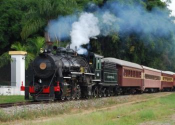 Descubra destinos imperdíveis para conhecer o turismo ferroviário no Brasil