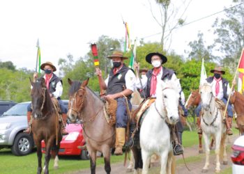 Municípios da 30ª RT recebem chama crioula em Campo Bom