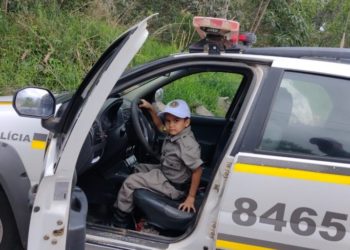 BM participa de festa de menino admirador em Araricá