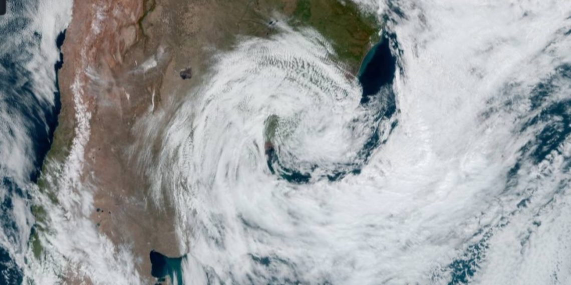 Previsão do tempo no estado: Cliclone ainda traz nuvens