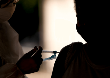 Covid-19: Brasil já aplicou mais de 250 mil doses de reforço e adicional contra a doença