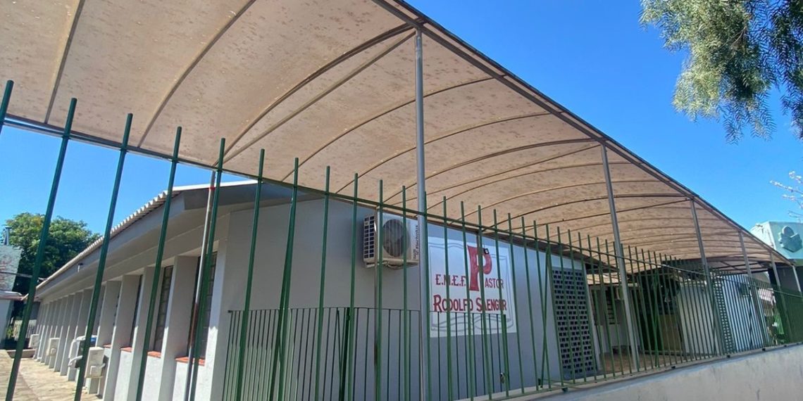 Escolas de Sapiranga recebem nova pintura e reforma de rede elétrica