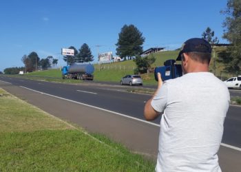 Policiais rodoviários de Sapiranga efetuam estudo técnico ao longo da RS-239