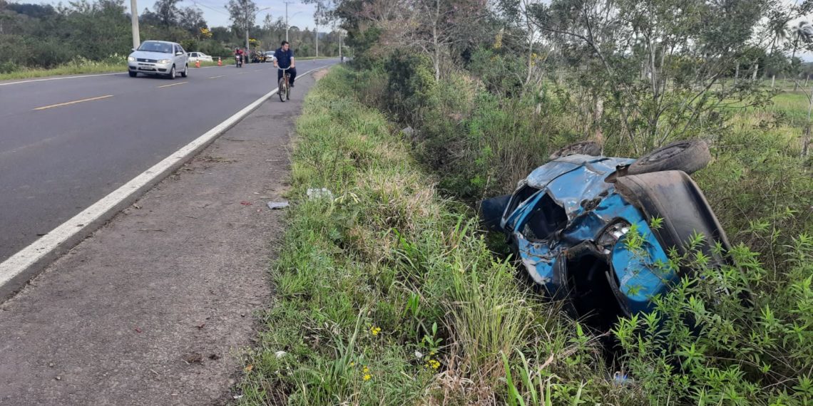 Homem morre e casal fica ferido após acidente em Nova Hartz