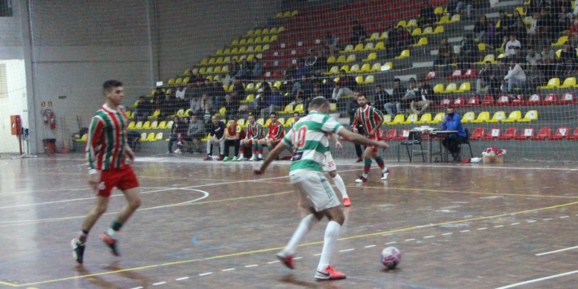 Copa Carlinhos Klaus de Futsal terá mais três jogos nesta sexta-feira, em Campo Bom