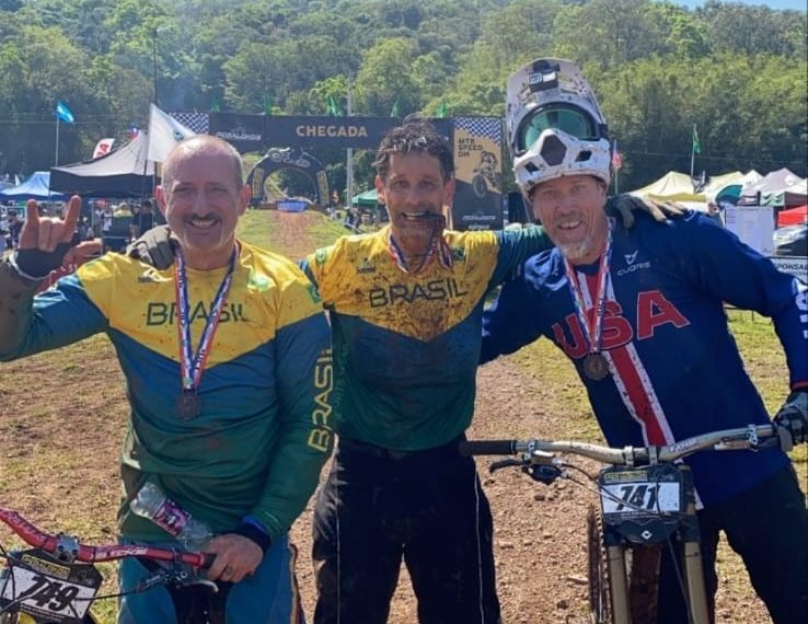 Dia de premiação no Pan-Americano de Downhill em Sapiranga