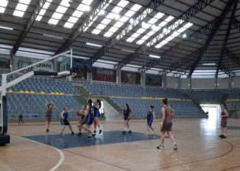 Basquete feminino do Programa Acolher de Campo Bom vai a Santa Cruz para mais uma rodada do Estadual