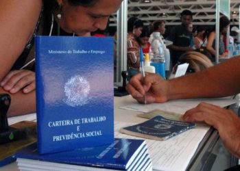 Desemprego no Brasil tem leve queda e fica em 14,1% no 2º trimestre