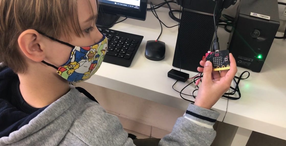 Prefeitura de Campo Bom adquire novos kits Inventura Micro:bit