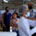 É ultrapassada a marca de 50% da população adulta protegida com as duas doses ou dose única da vacina Covid-19 no Brasil
