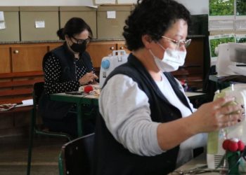 Em Sapiranga, curso de artesanato patchwork ensina a confecção de retalhos de tecidos no Cemeam