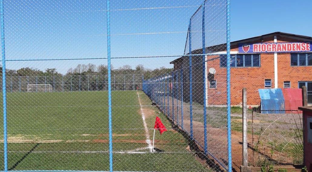 Prefeitura de Campo Bom faz melhorias no campo do Riograndense
