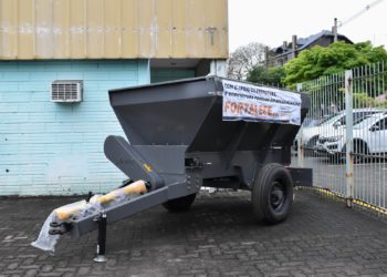 Departamento de Agricultura de Nova Hartz adquire nova máquina