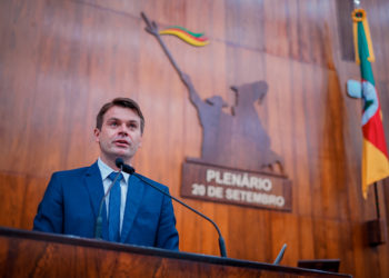Projeto prevê pagamento de tornozeleiras eletrônicas por presos no Rio Grande do Sul