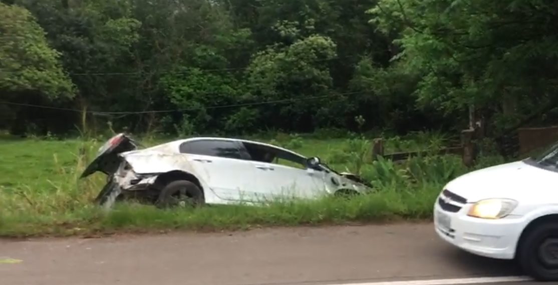 Motorista morre após ser arremessado do veículo em acidente na RS-239 no trecho de Araricá
