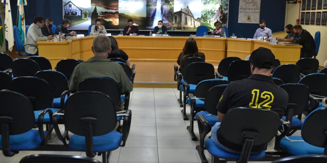 Contratações de professores aprovadas em Nova Hartz