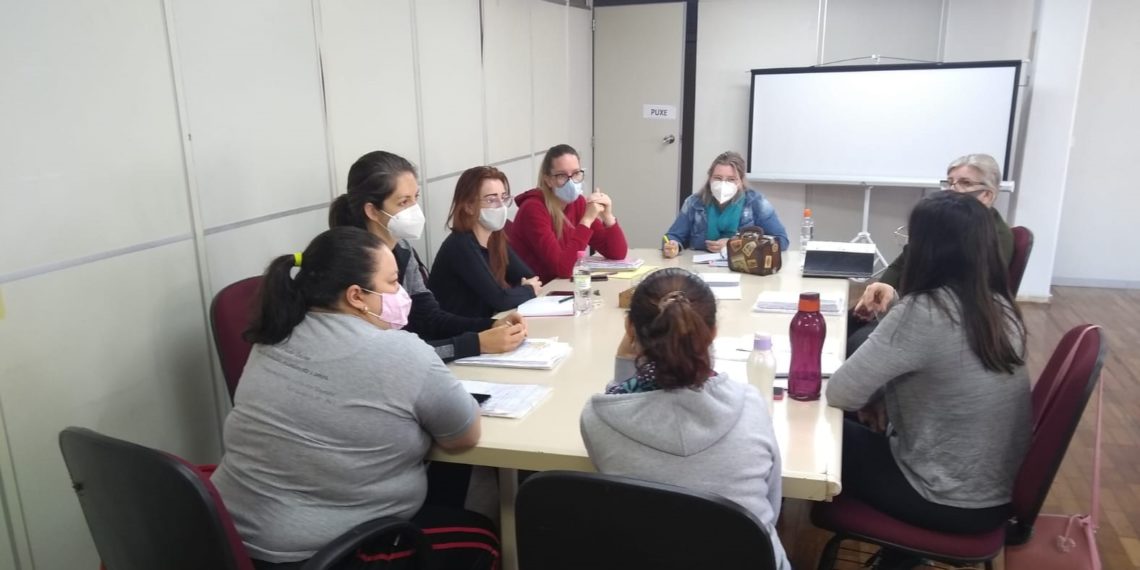 Escolas de Campo Bom têm momentos de análises e discussões pedagógicas