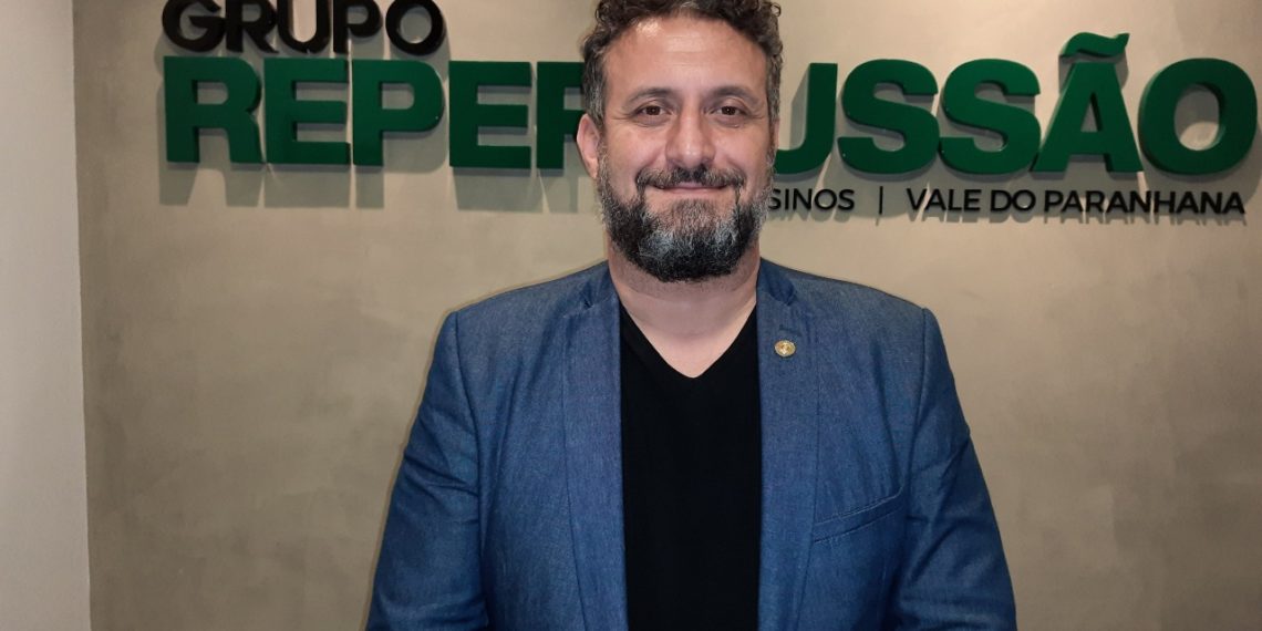 Coluna de política: Proposta de Issur Koch está apta para ir à votação na Assembleia