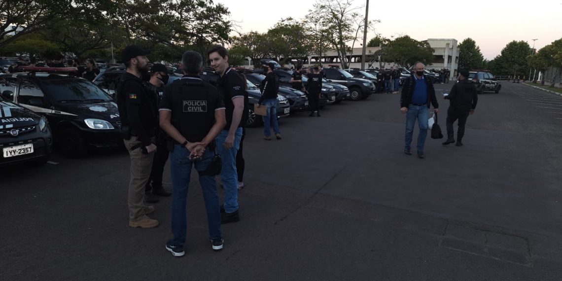 Megaoperação reúne 300 policiais em repressão contra o tráfico de drogas em Sapiranga. Confira imagens: