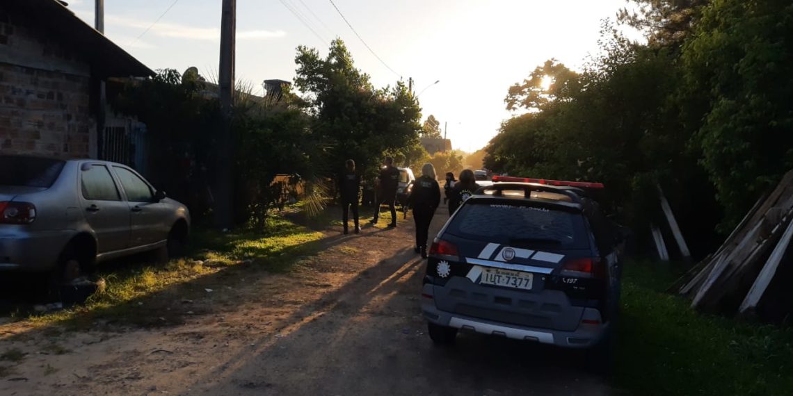 Megaoperação reúne 300 policiais em repressão contra o tráfico de drogas em Sapiranga. Confira imagens:
