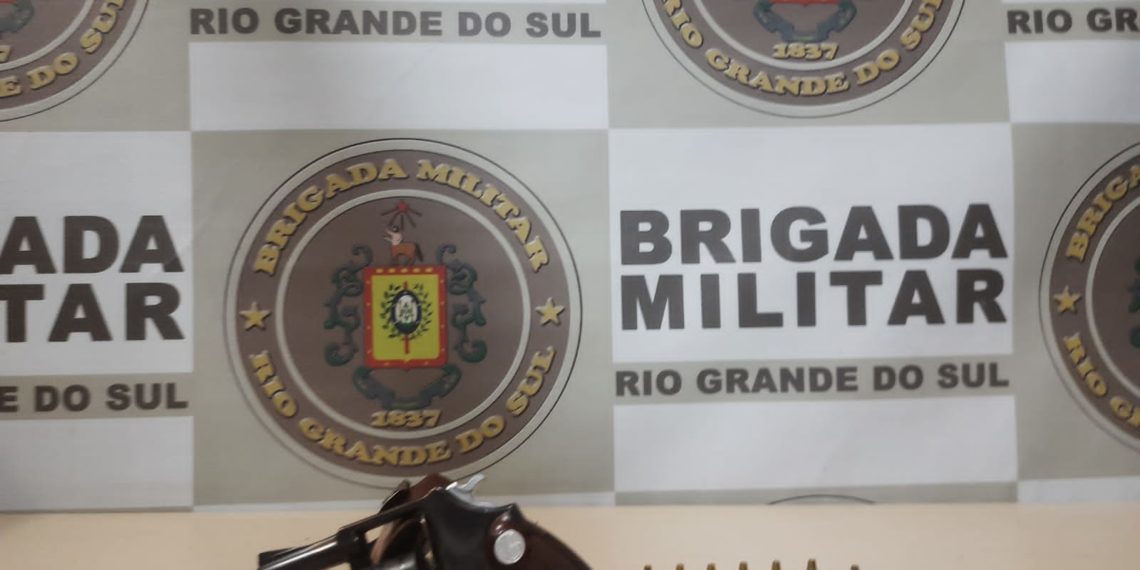 Em Sapiranga, BM prende homem por porte ilegal