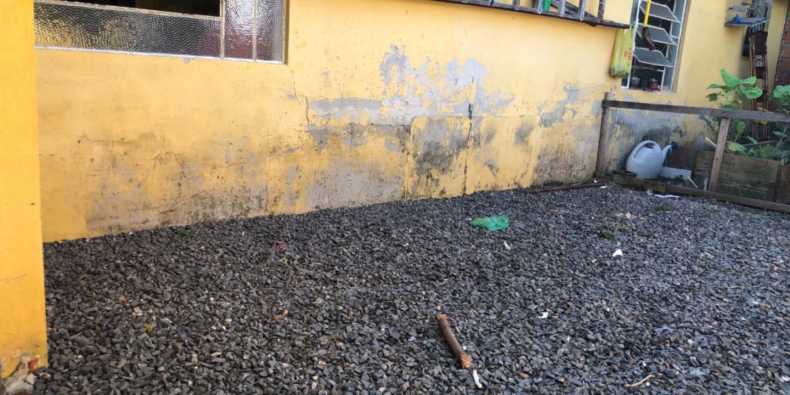 Prefeitura estuda solução para os alagamentos em rua do bairro Sete