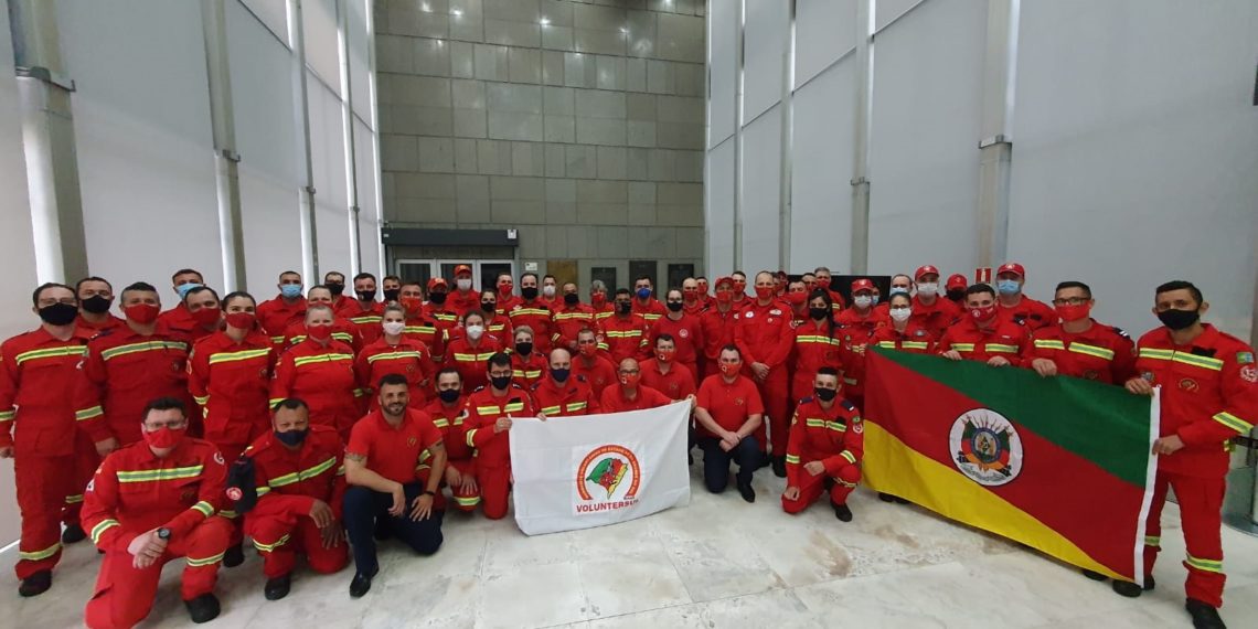 Comandantes da região exaltam importância da regulamentação dos bombeiros voluntários no Estado