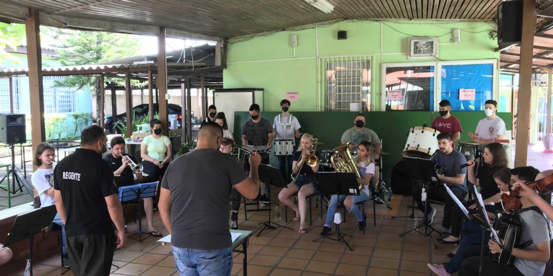 Vem aí um novo show da Banda Crioula Claudio Wingert