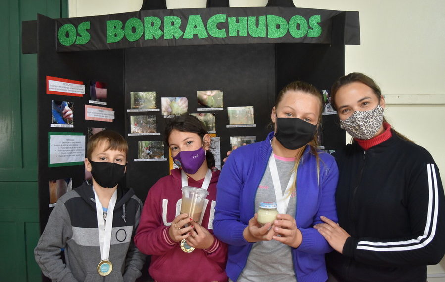 Estudantes de Sapiranga desenvolvem creme contra borrachudos