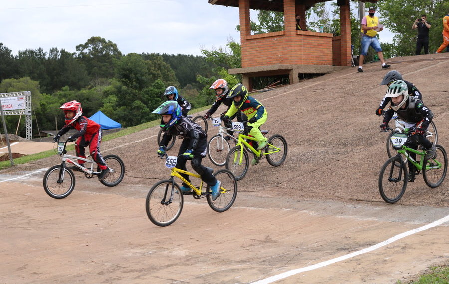 3.ª etapa do Campeonato Gaúcho de Bicicross 2021 agitou Sapiranga no último domingo, 17