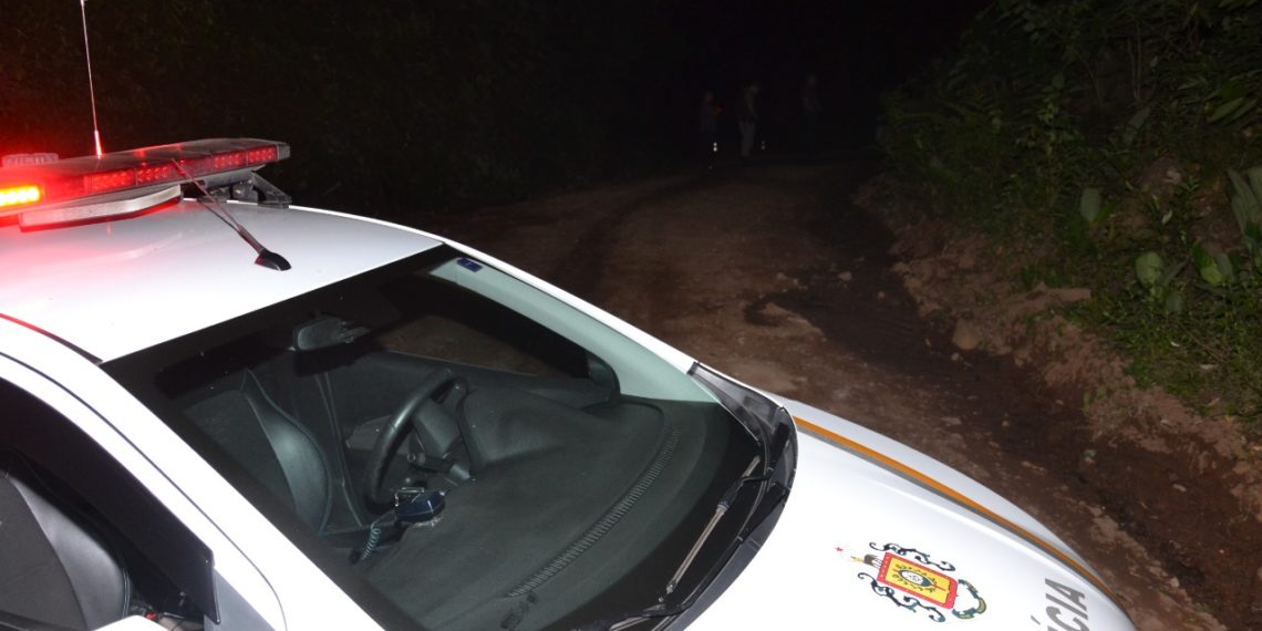 Corpo carbonizado dentro de veículo em Sapiranga