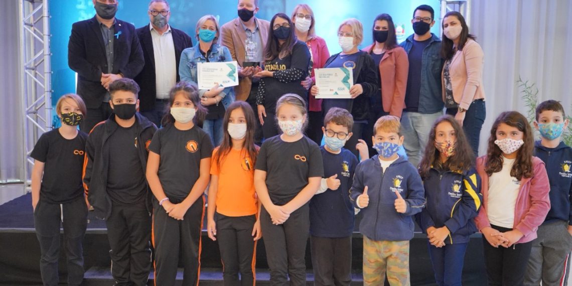 Escolas municipais de Campo Bom premiadas por boas práticas na educação